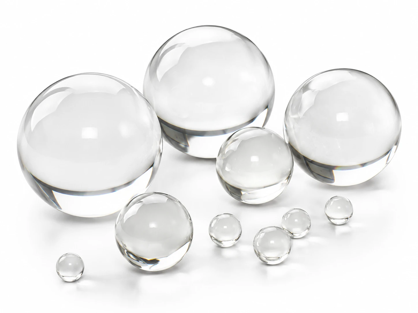 Clear glass balls and beads in assorted sizes for grinding and mechanical applications