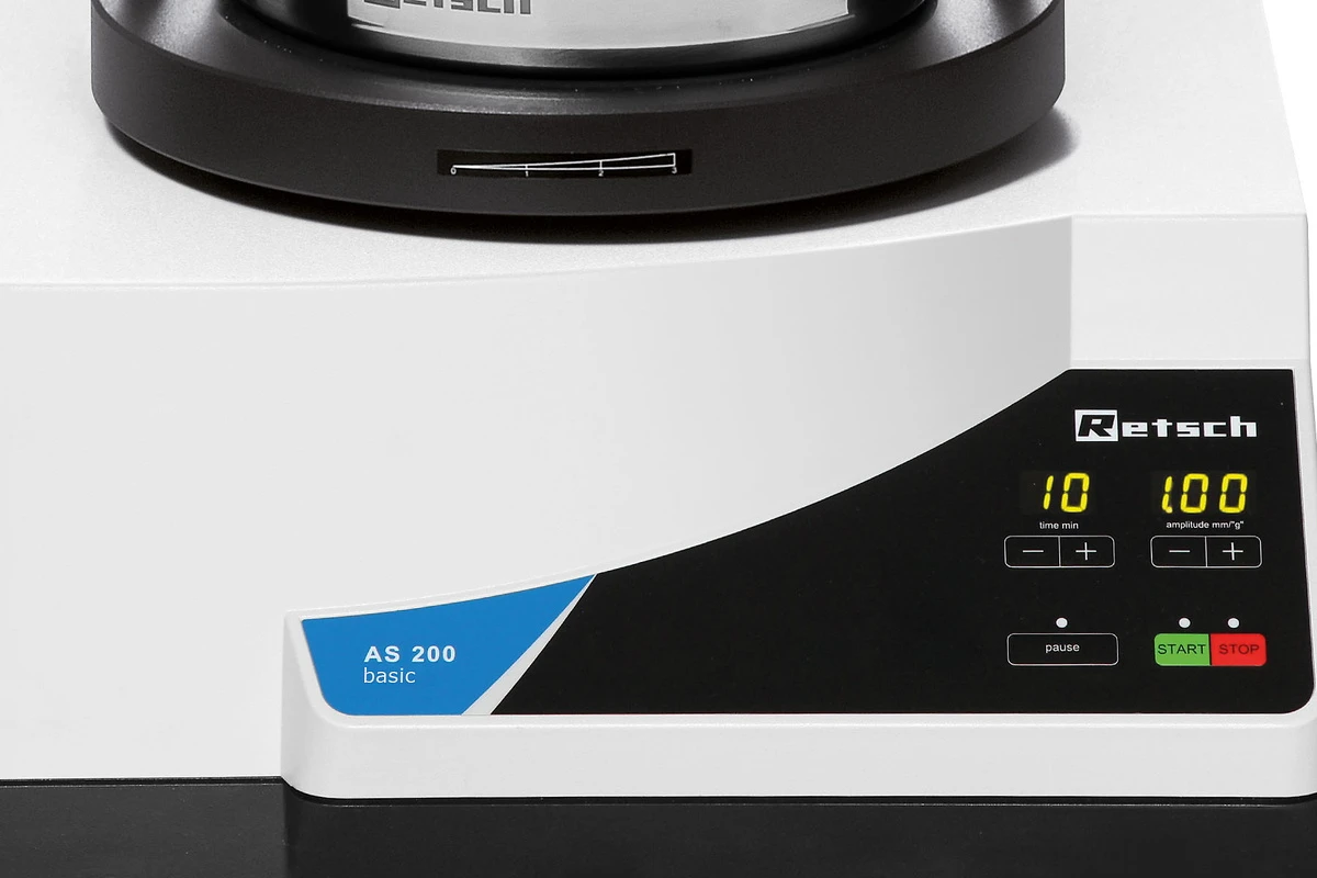 RETSCH AS 200 sieve-shaker control panel for setting particle-size separation parameters