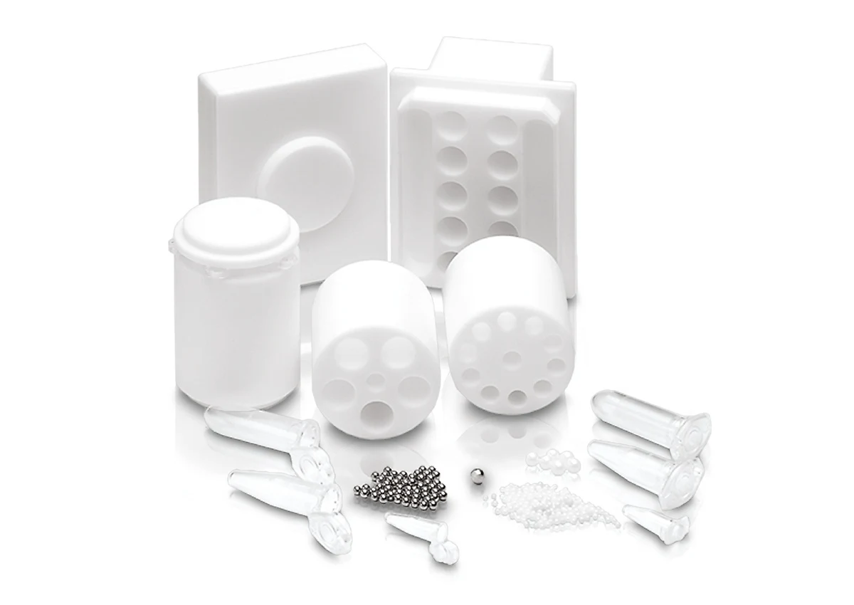 RETSCH MM 500 vario vial adapters for holding small samples during grinding